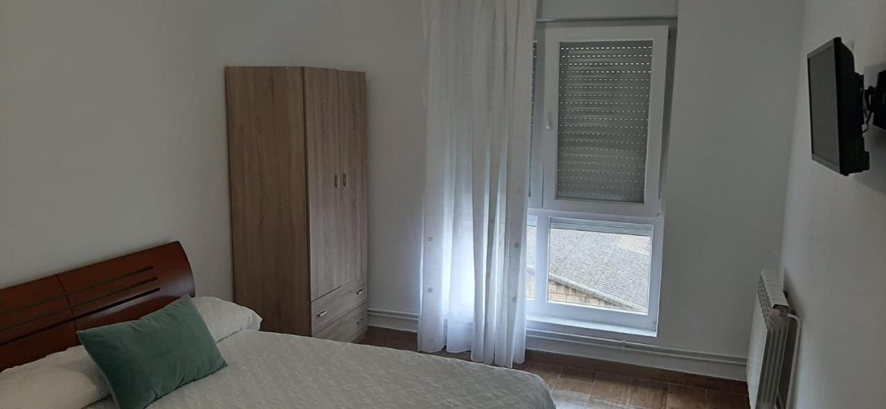 Alojamiento Casa Leon Santoña Εξωτερικό φωτογραφία