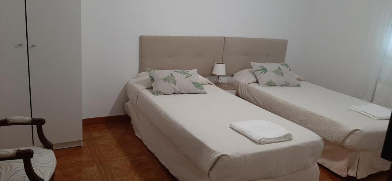 Alojamiento Casa Leon Santoña Εξωτερικό φωτογραφία