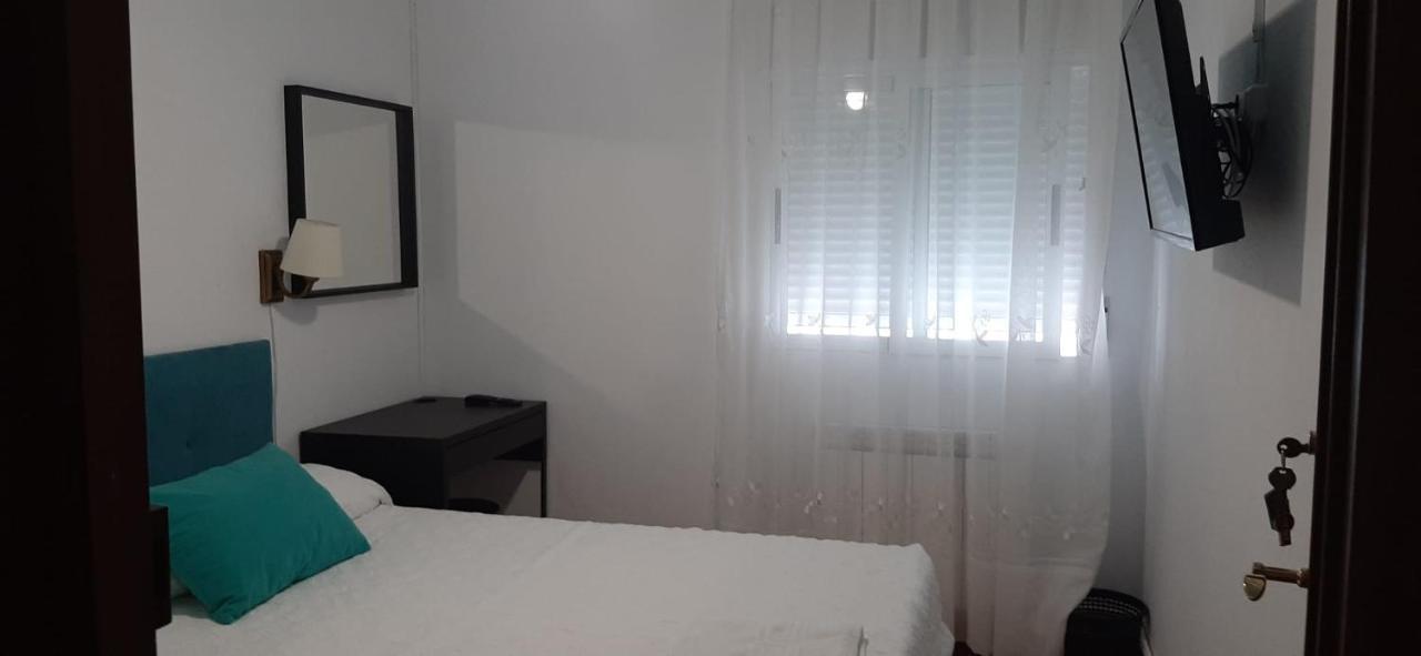 Alojamiento Casa Leon Santoña Εξωτερικό φωτογραφία
