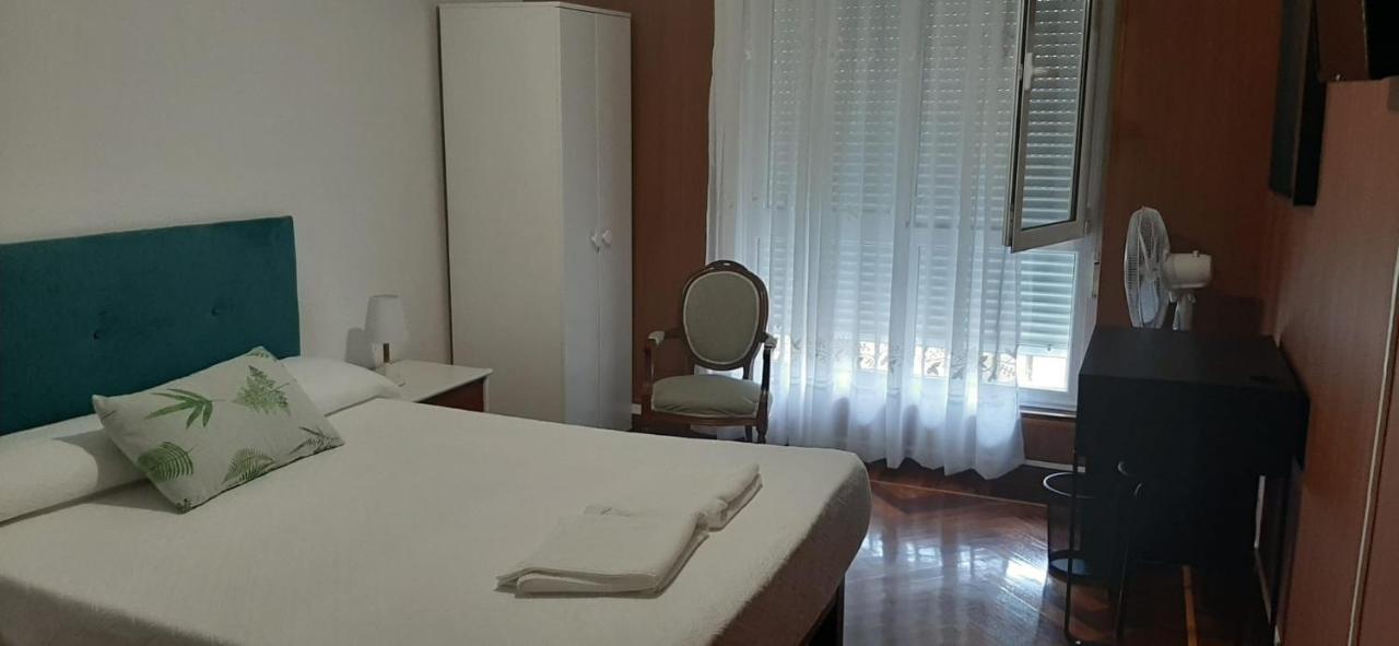 Alojamiento Casa Leon Santoña Εξωτερικό φωτογραφία